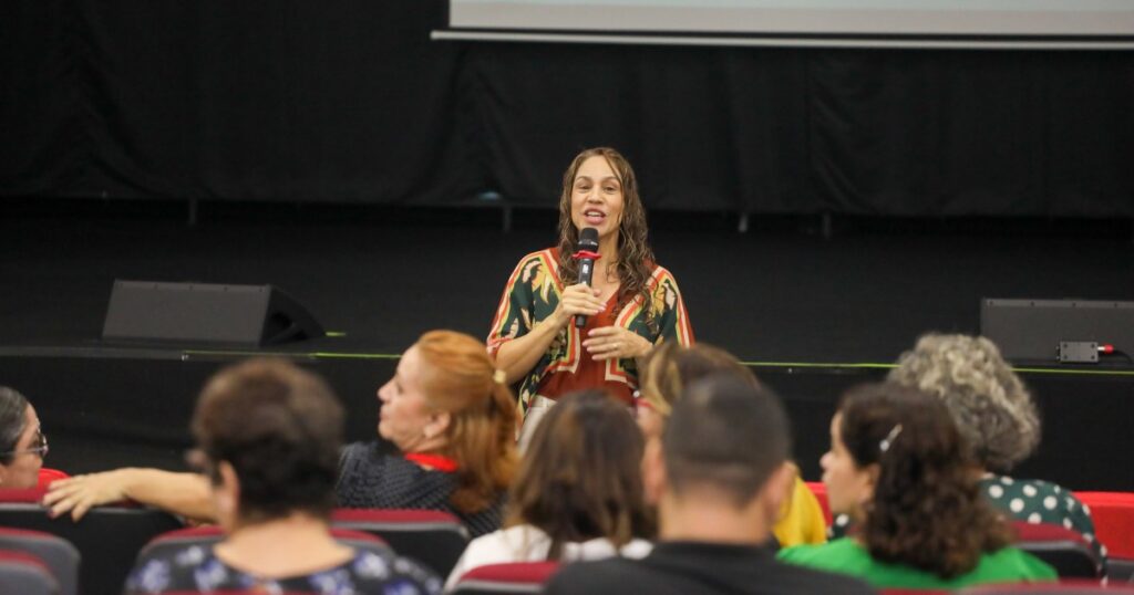 Palestra da Semed aborda ética e prevenção ao assédio no ambiente de trabalho