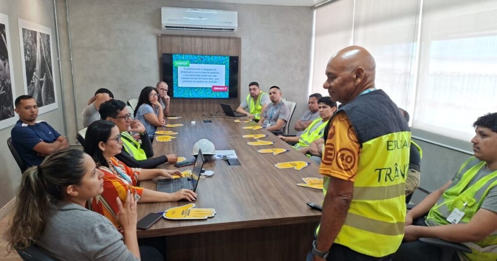 IMMU aborda prevenção de acidentes em atividade com trabalhadores de empresa em Manaus