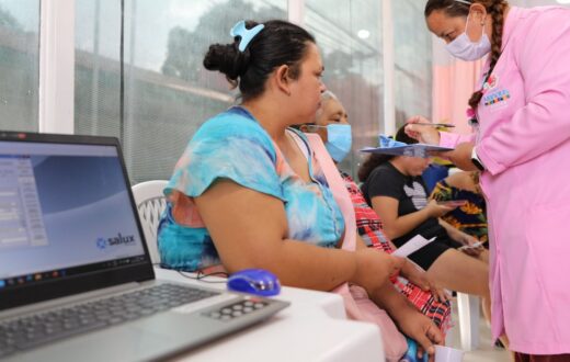 Unidades móveis oferecem exames e consultas para mulheres no shopping Phelippe Daou
