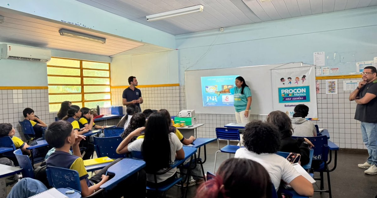 Projeto do Procon Manaus orienta estudantes sobre direitos nas relações de consumo