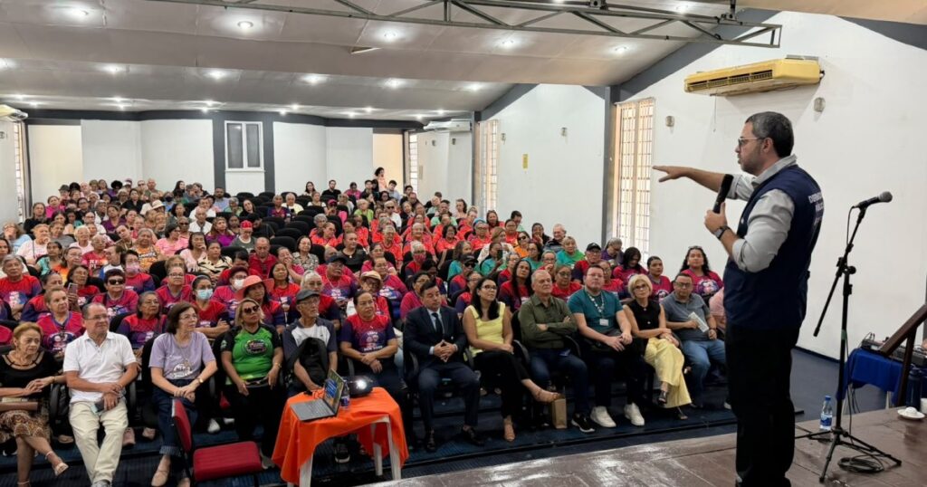 Direitos previstos no Estatuto da Pessoa Idosa são tema de encontro em Manaus