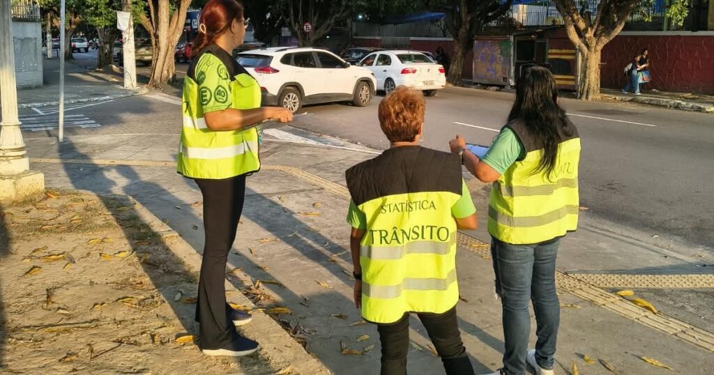 Tráfego no entorno da praça do Congresso é monitorado para possível mudança viária