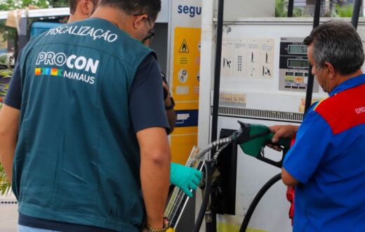 Pesquisa do Procon encontra diferença de até R$ 0,50 nos preços dos combustíveis em Manaus