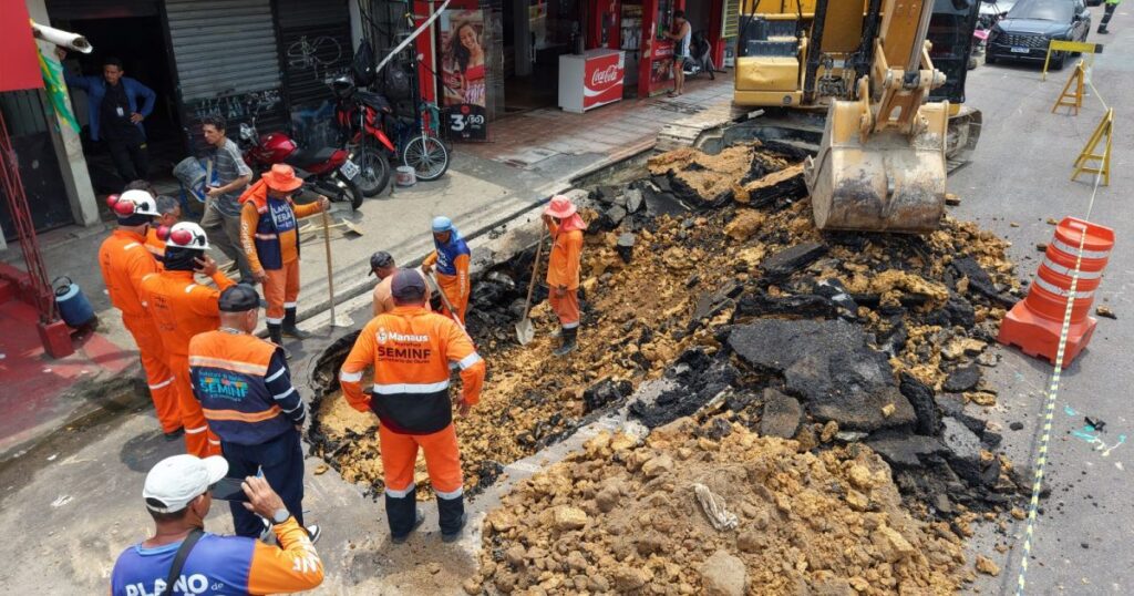 Redes subterrâneas acompanham recuperação de galeria na avenida Dom Pedro, em Manaus